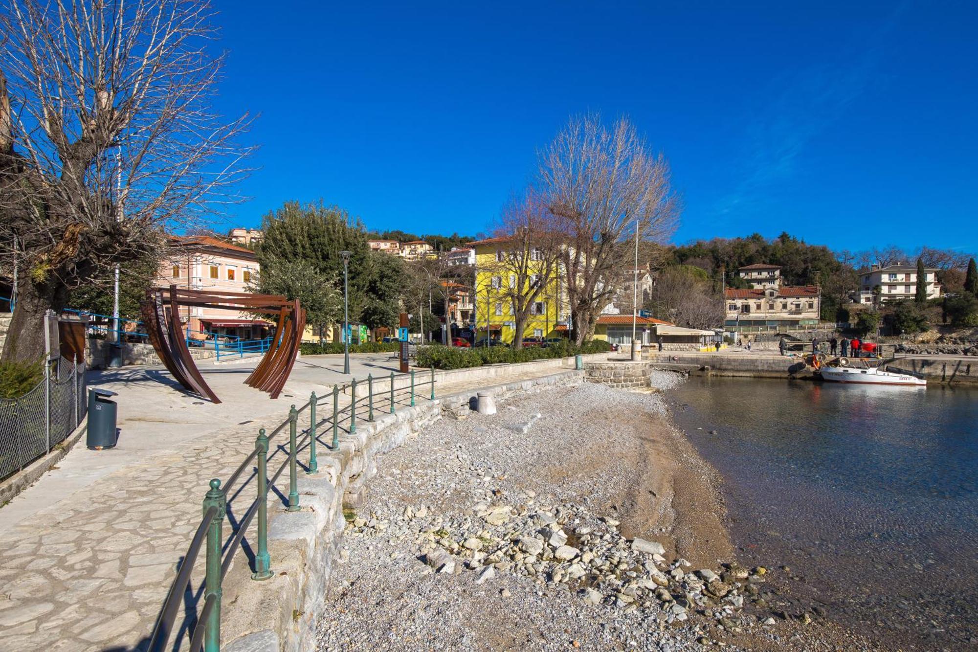 Apartments Anaika At The Beach, Opatija Kültér fotó